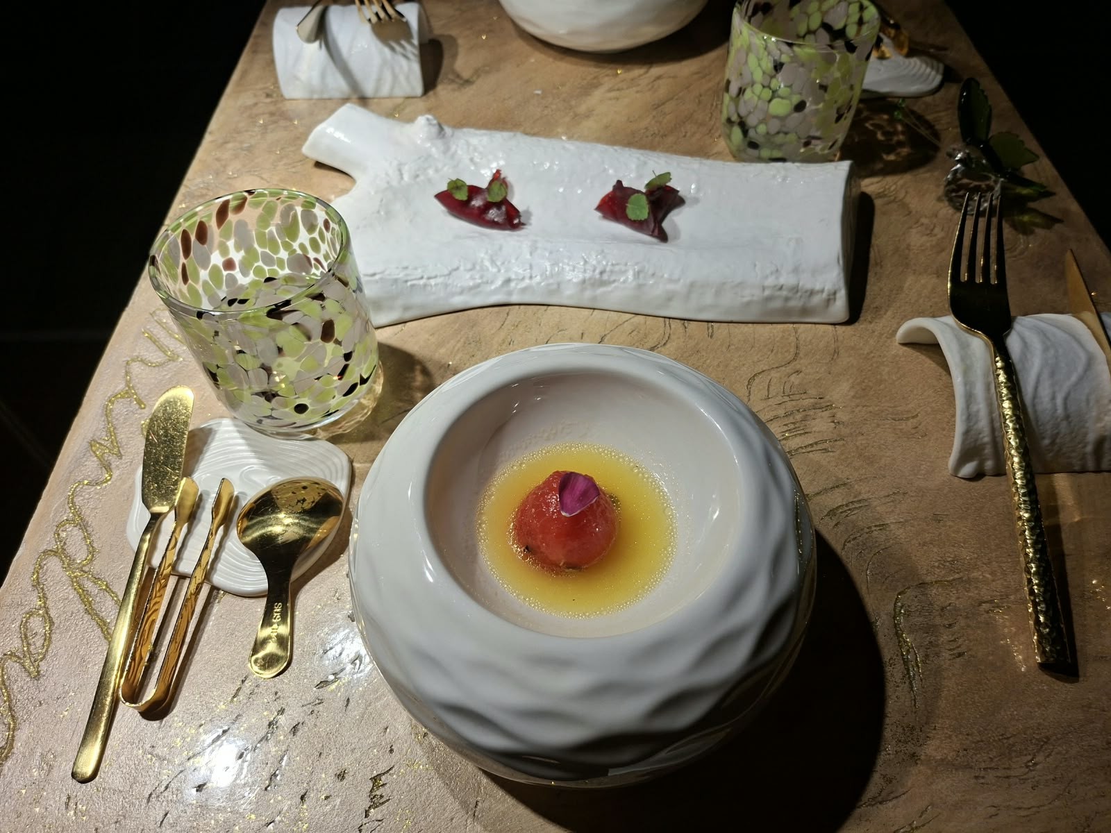 Vrindaa: food & drinks
