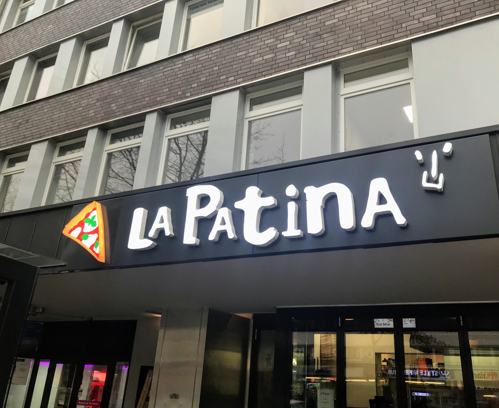 La Patina: Pizza Restaurant Lieferservice Harburg: the place