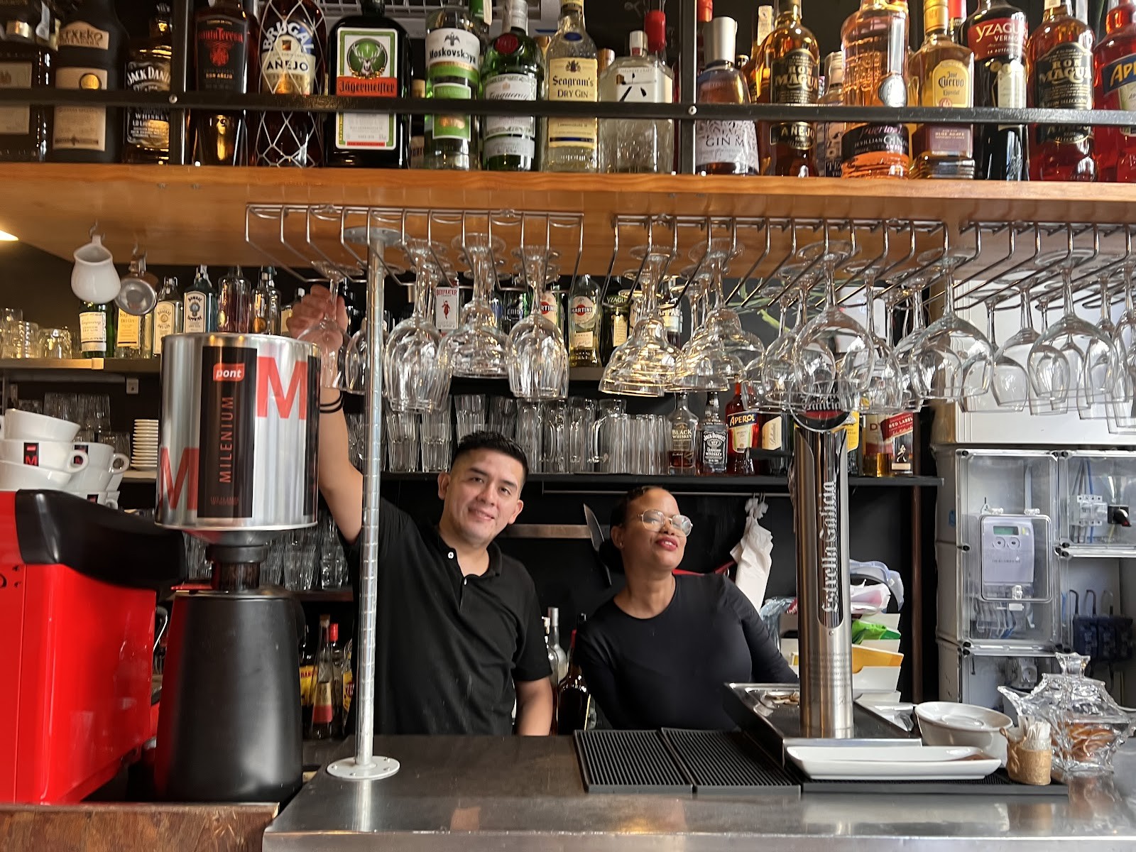 Jacqueline's House TAPAS, BURGUERS & TACOS PERUANOS: the place
