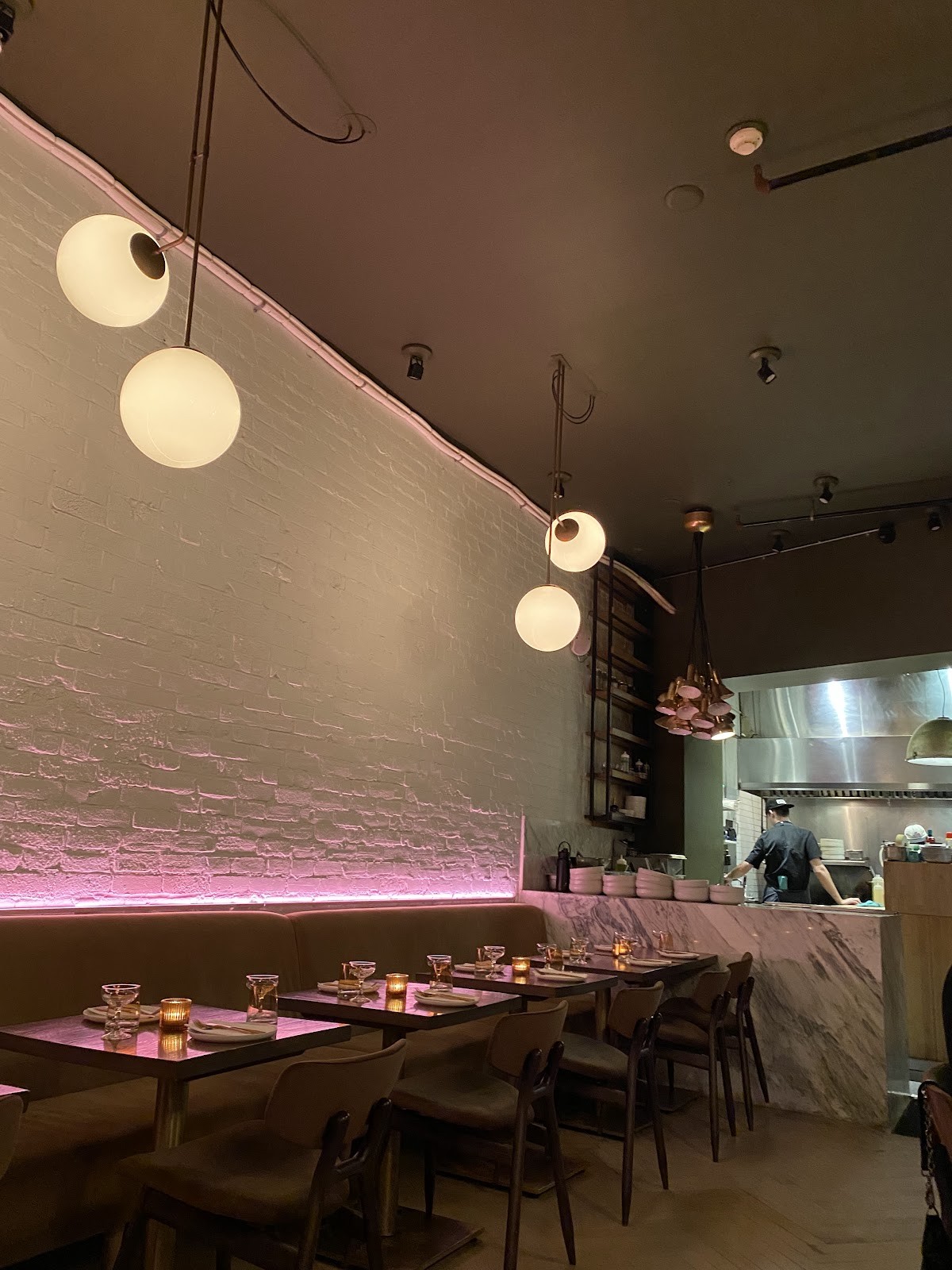 Gia Restaurant: the place