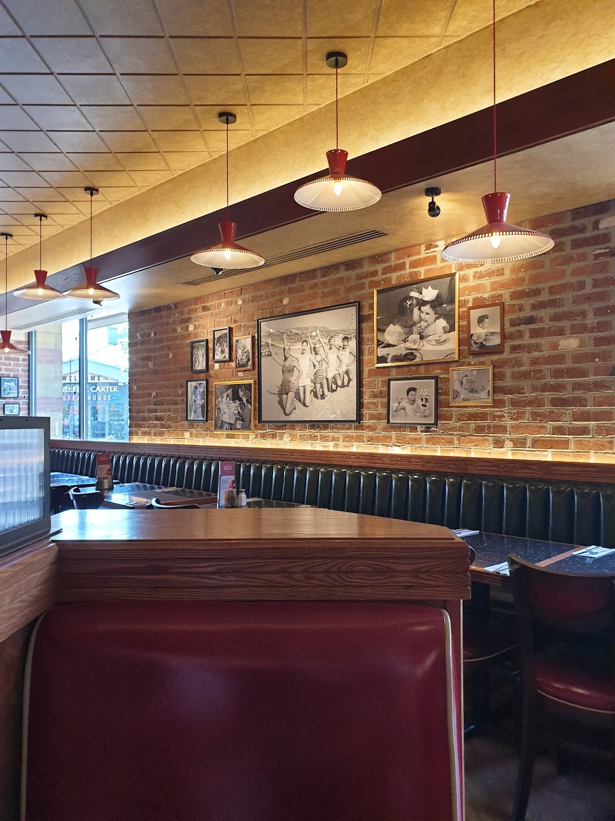 Frankie & Benny's: the place