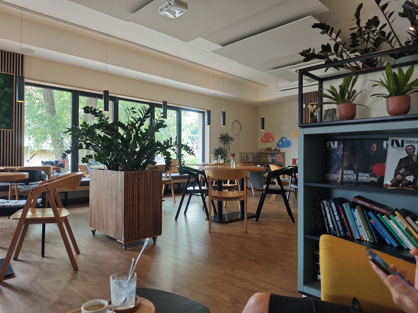 Café Jasoň: the place