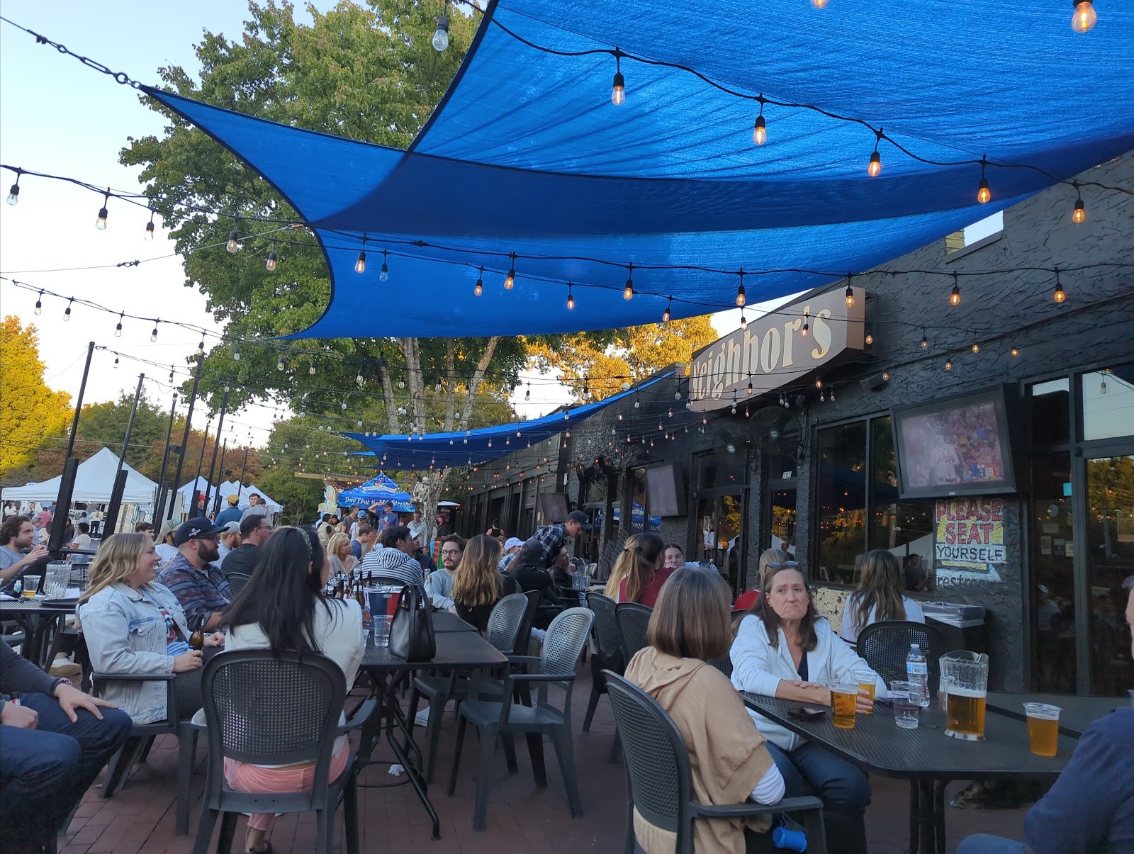 Neighbor's Pub: the place