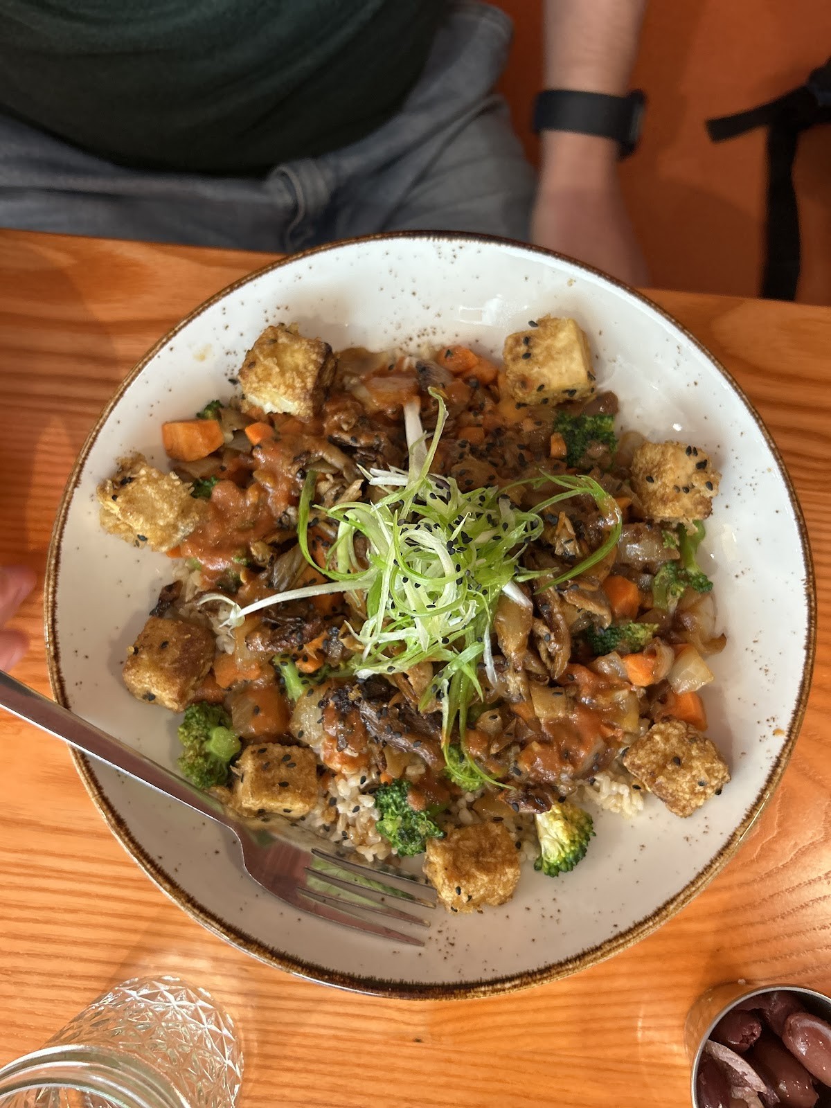 Life Alive Organic Cafe West End: food & drinks