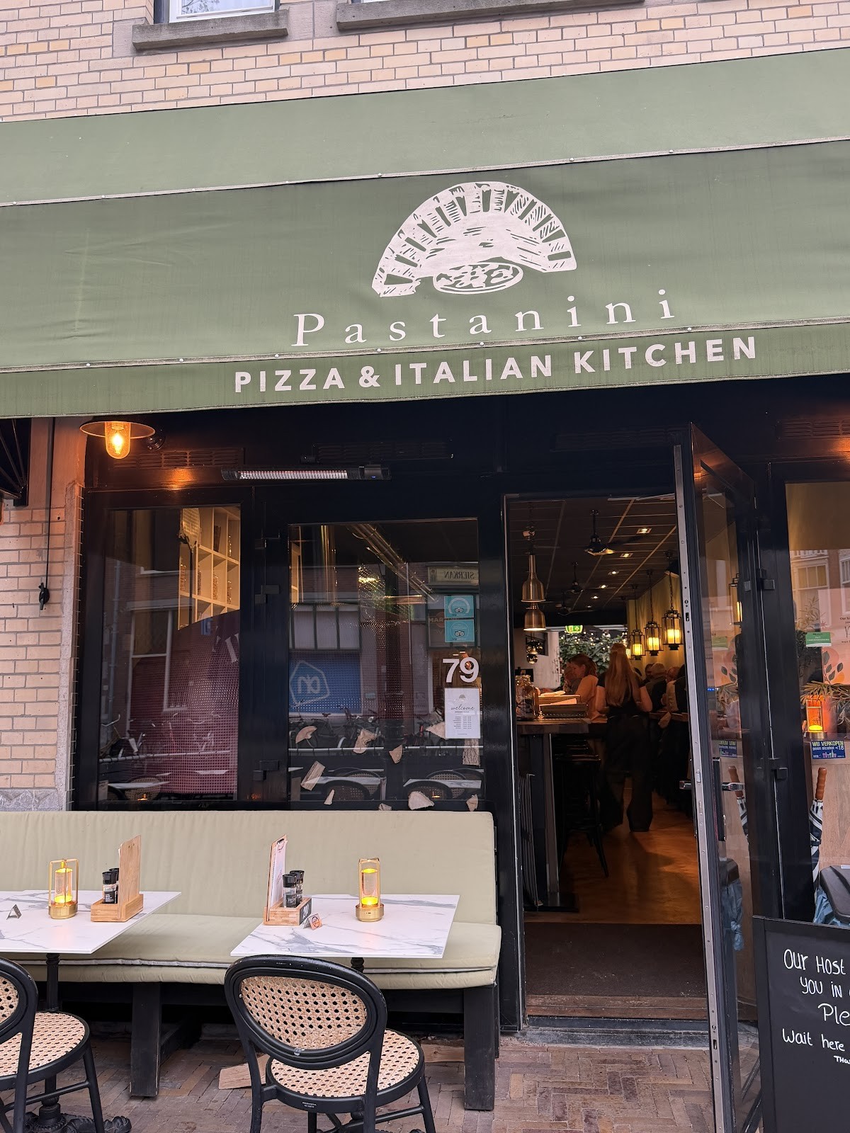 Pastanini: the place