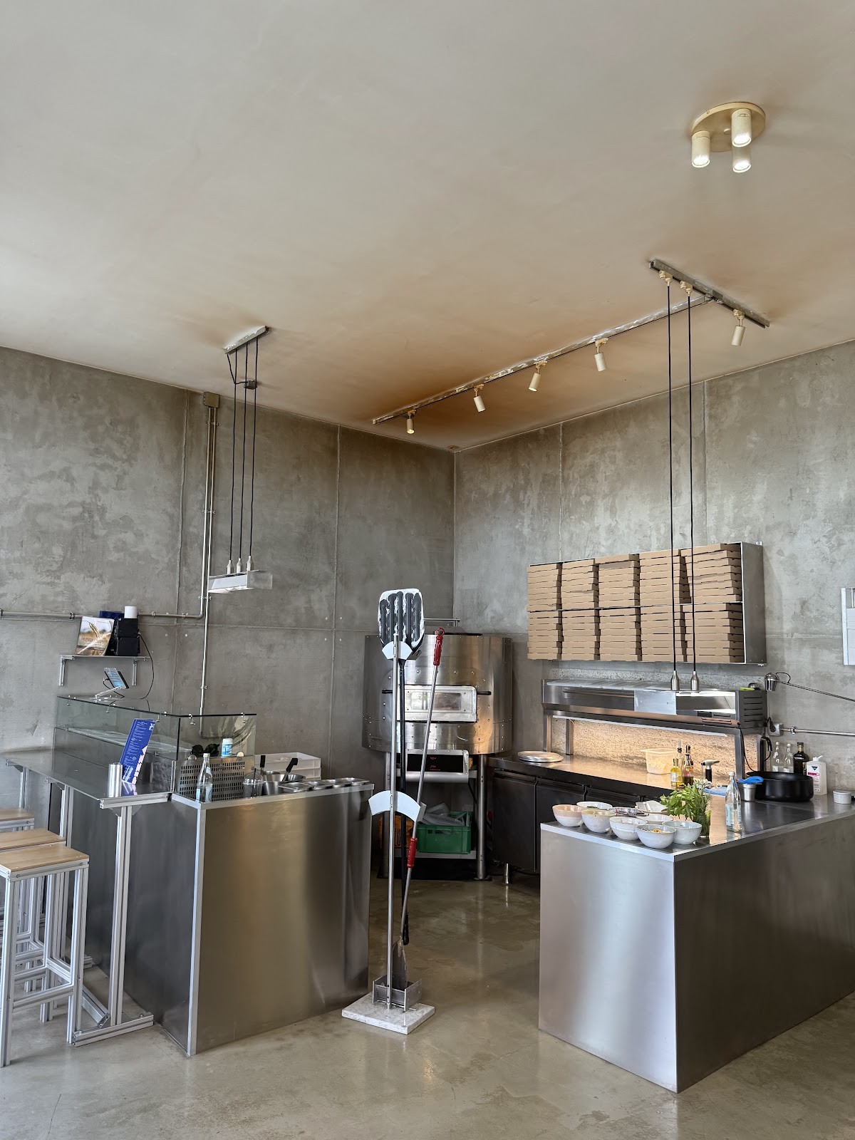 Nari Pizza Atelier: the place