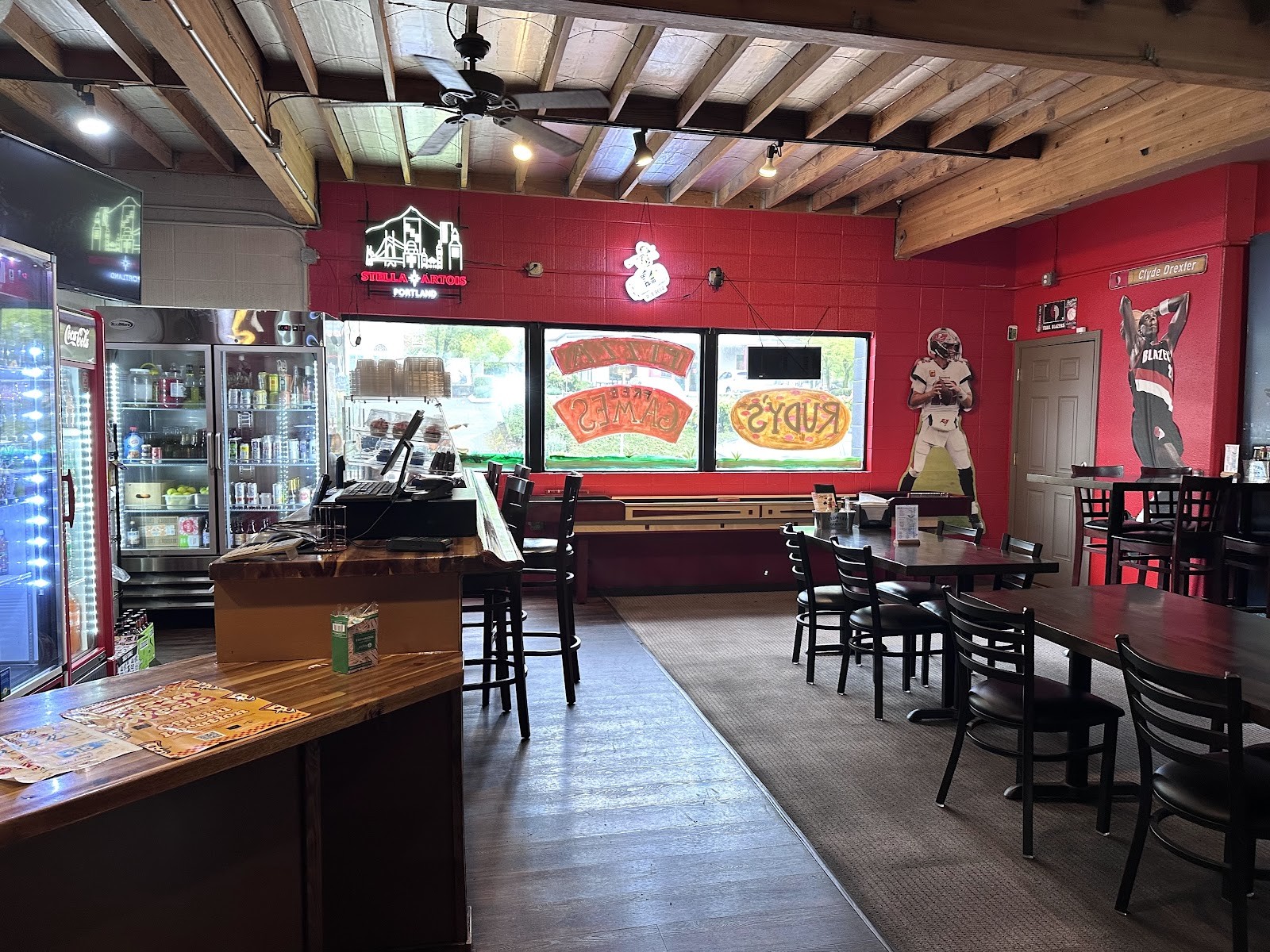 Rudy's Gourmet Pizza: the place