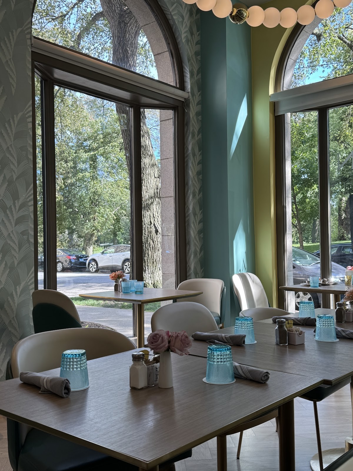 Dawn A.M. Eatery: the place