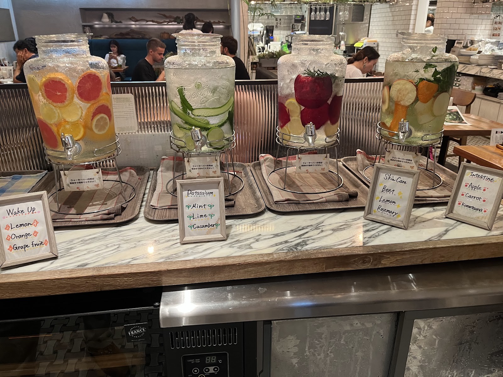 Mr. Farmer Tokyo Midtown Hibiya: the place