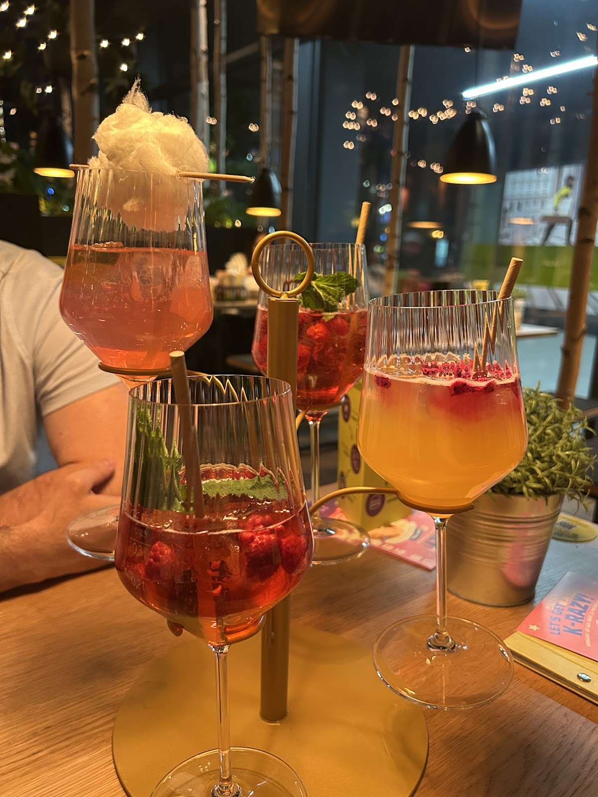 hans im glück: food & drinks