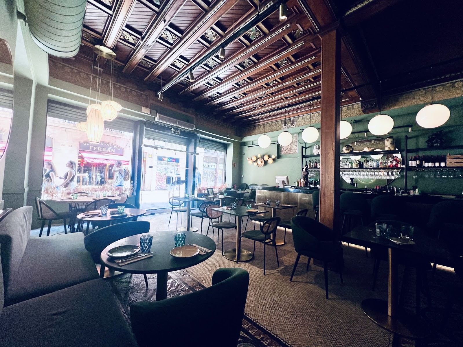 VELADA - Tapas Plant-Based y Cócteles en Barcelona: the place