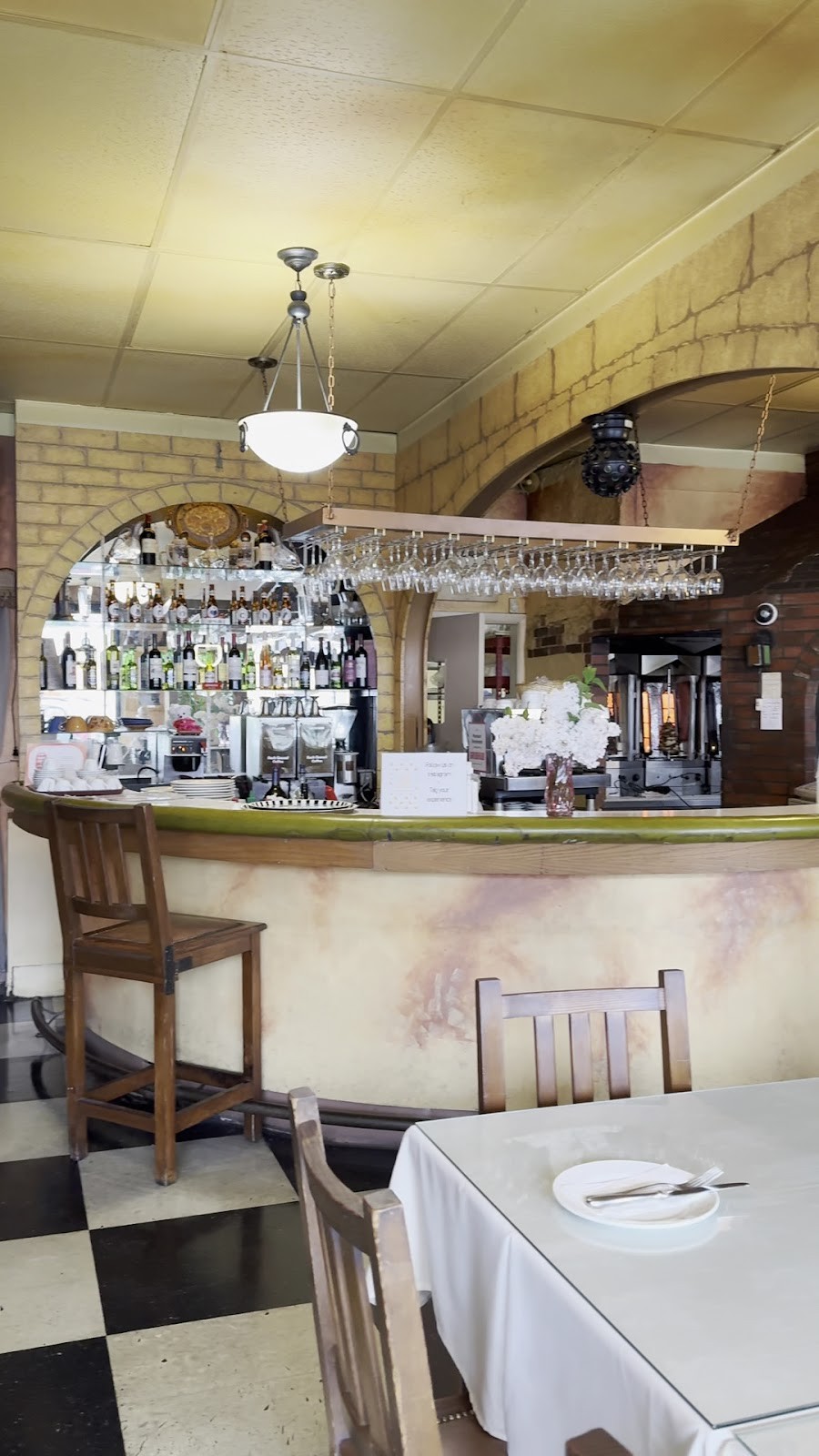 Marouch Restaurant: the place