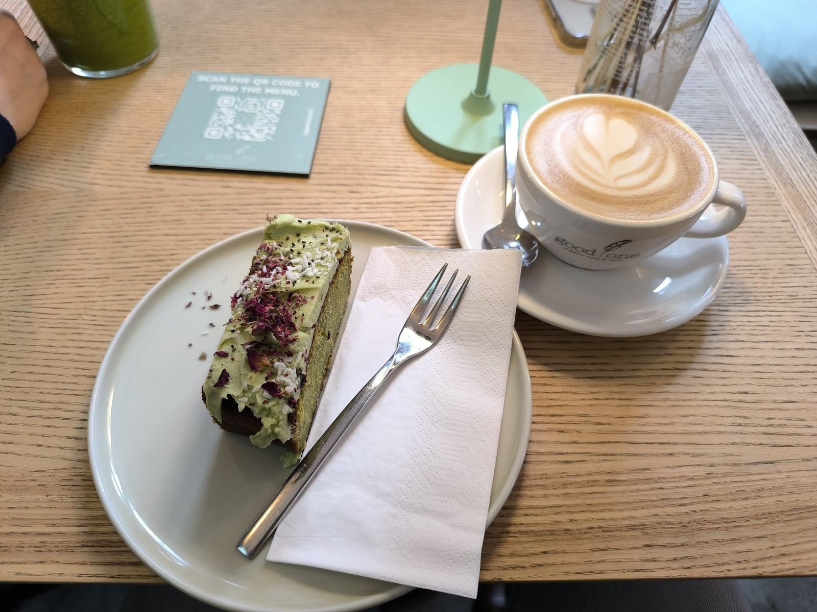 Good One Café - Schanze: food & drinks