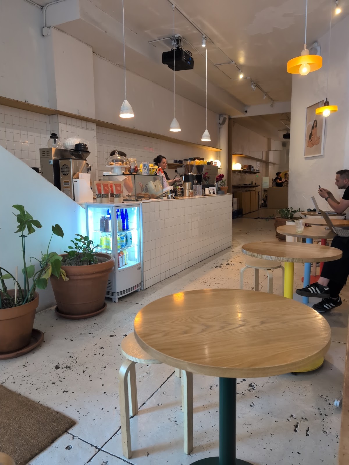 Three Jewels Café: the place
