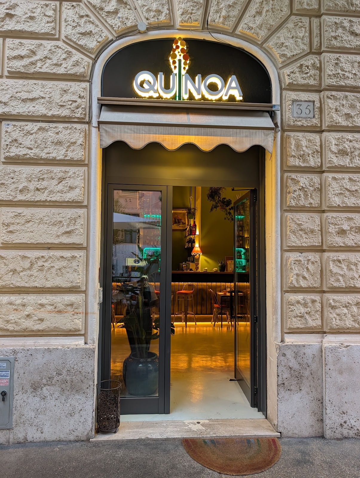 Ristorante Quinoa Roma: the place