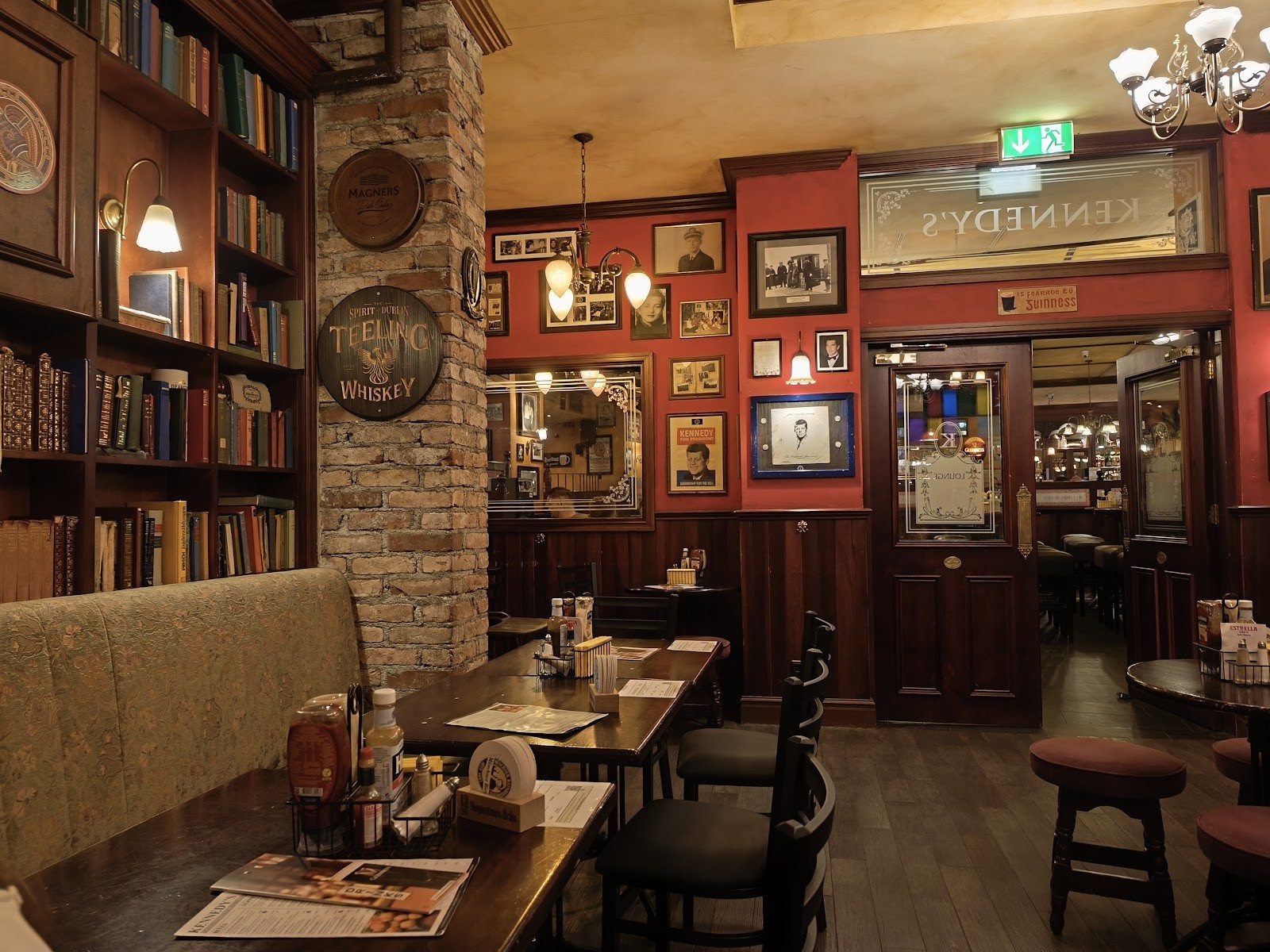 Kennedy's Bar and Restaurant: the place