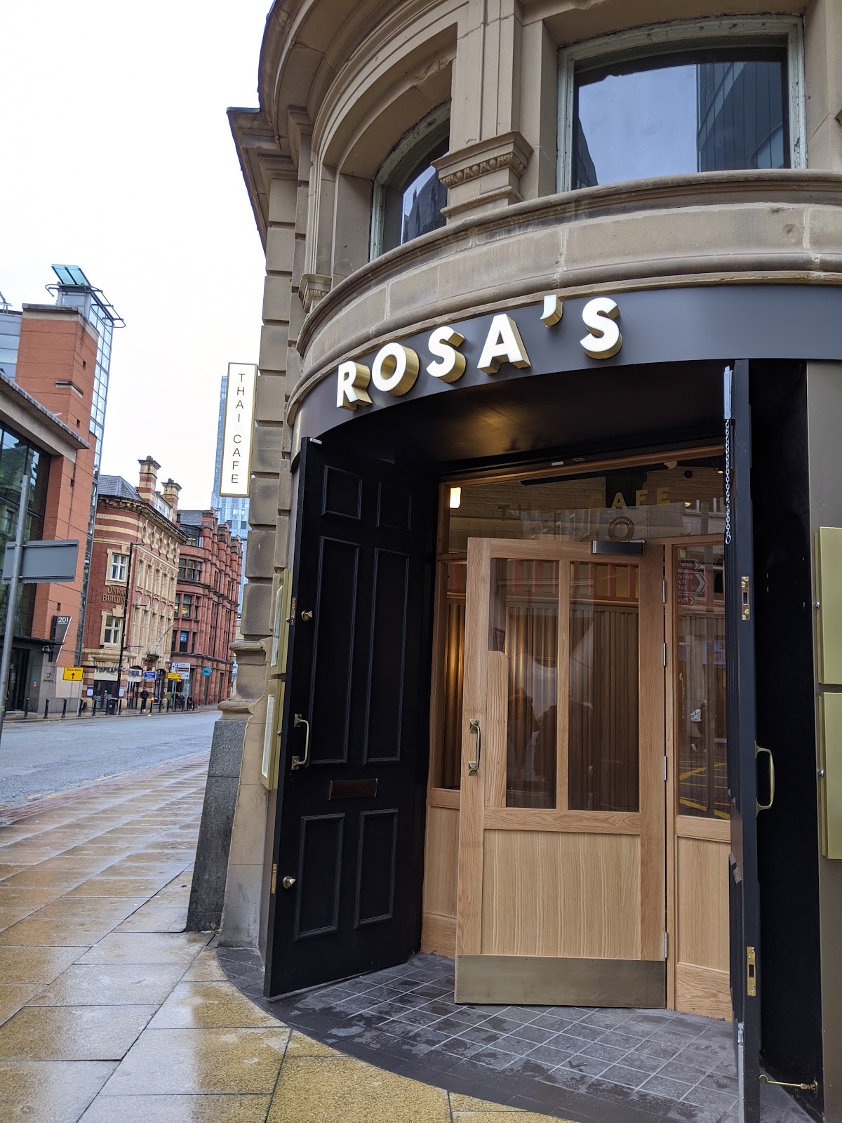 Rosa's Thai Manchester: the place