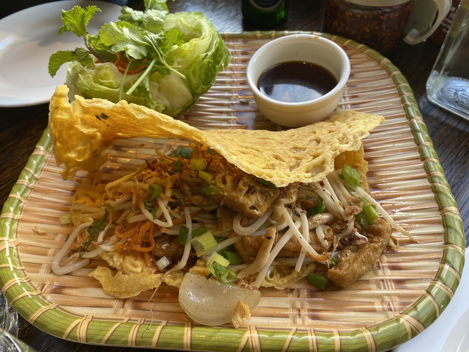 Non Viet Vegan Restaurant: food & drinks