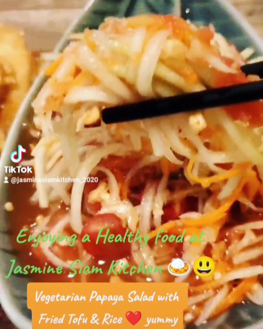 Jasmine Siam Kitchen จัสมิน สยาม คิทเช่น: food & drinks