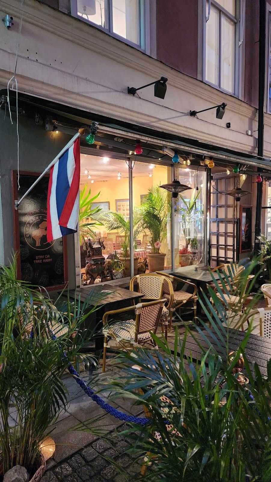 Elephant Thai: the place