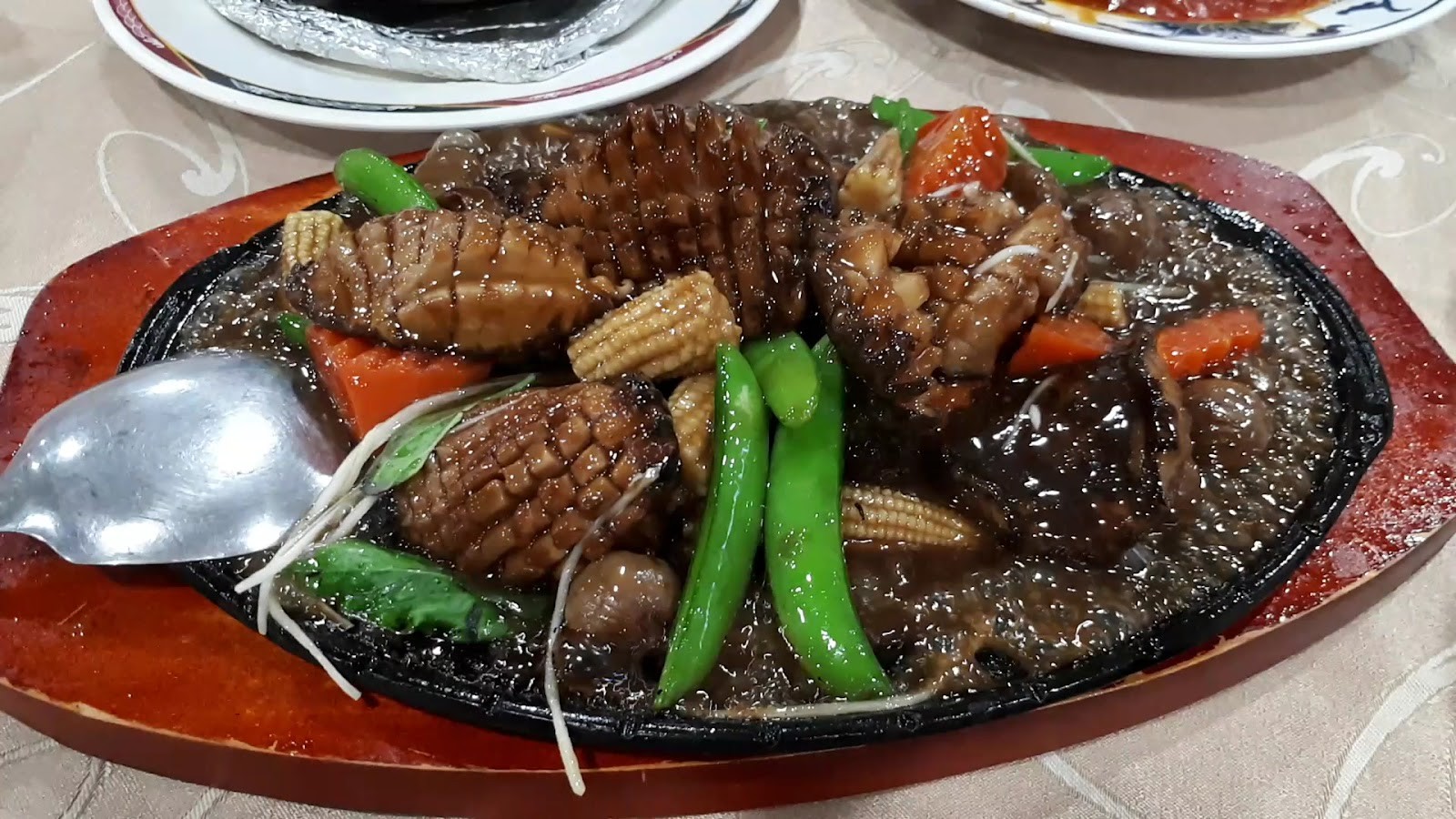 Hóng Lín SùShí LiàoLǐ: food & drinks