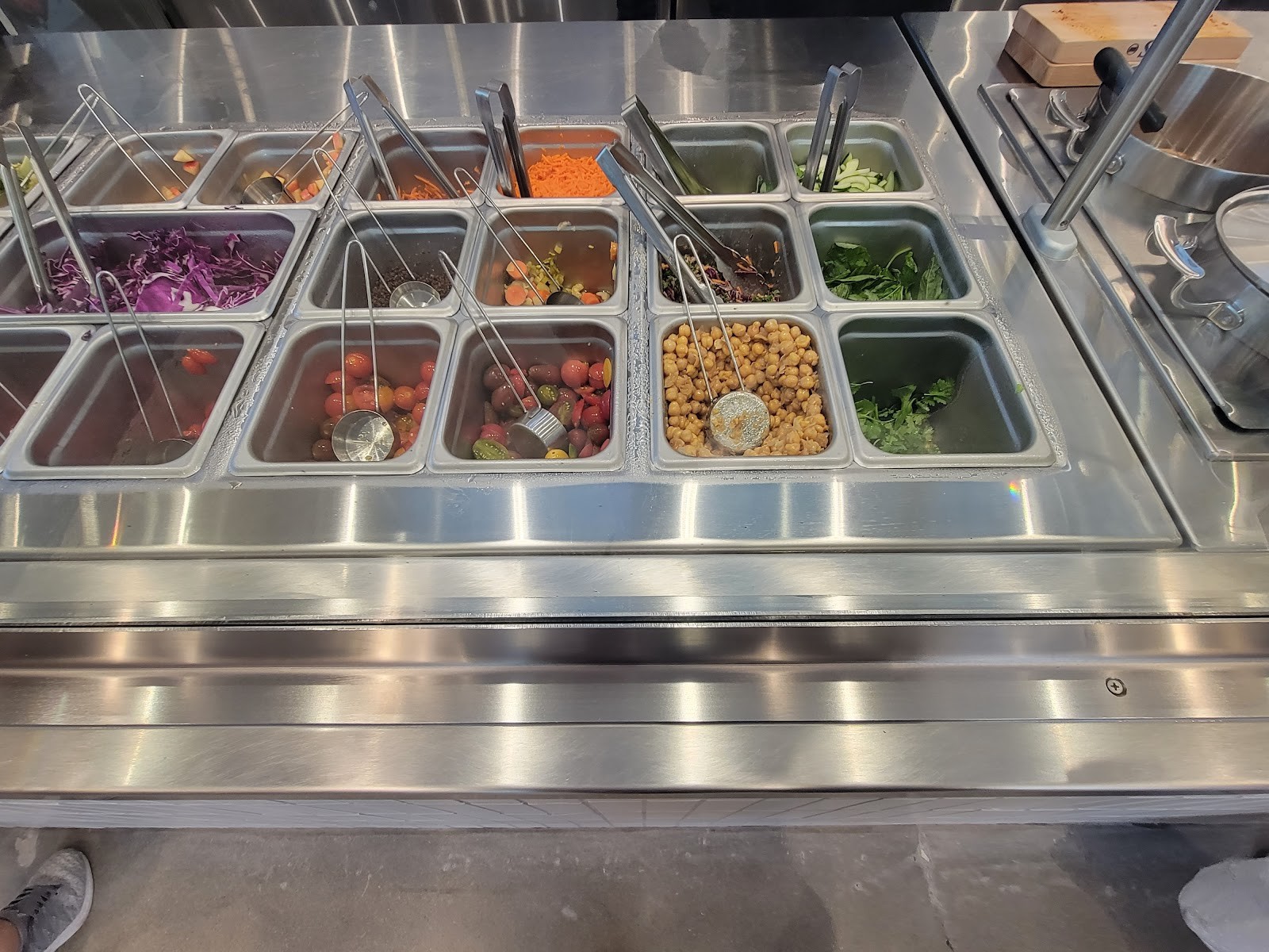 sweetgreen - Healthy Salads, Wraps, and Bowls: the place