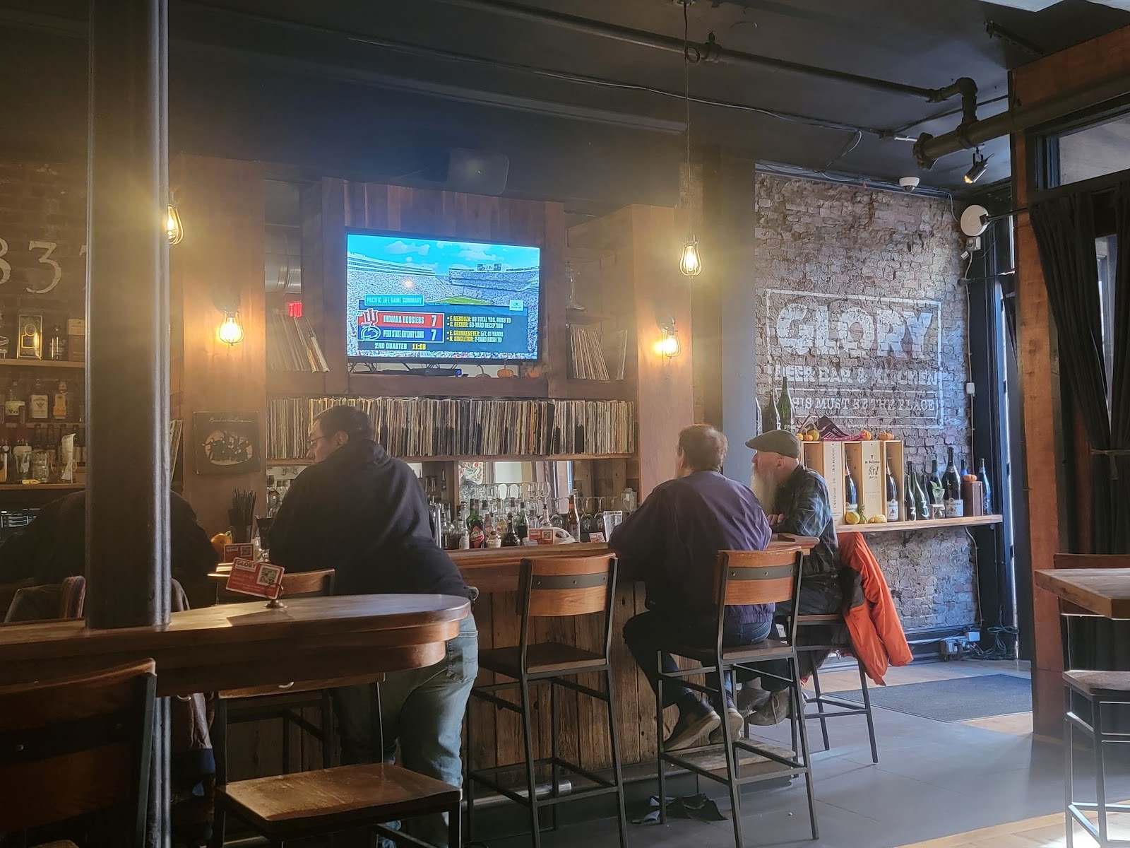 Glory Beer Bar & Kitchen: the place