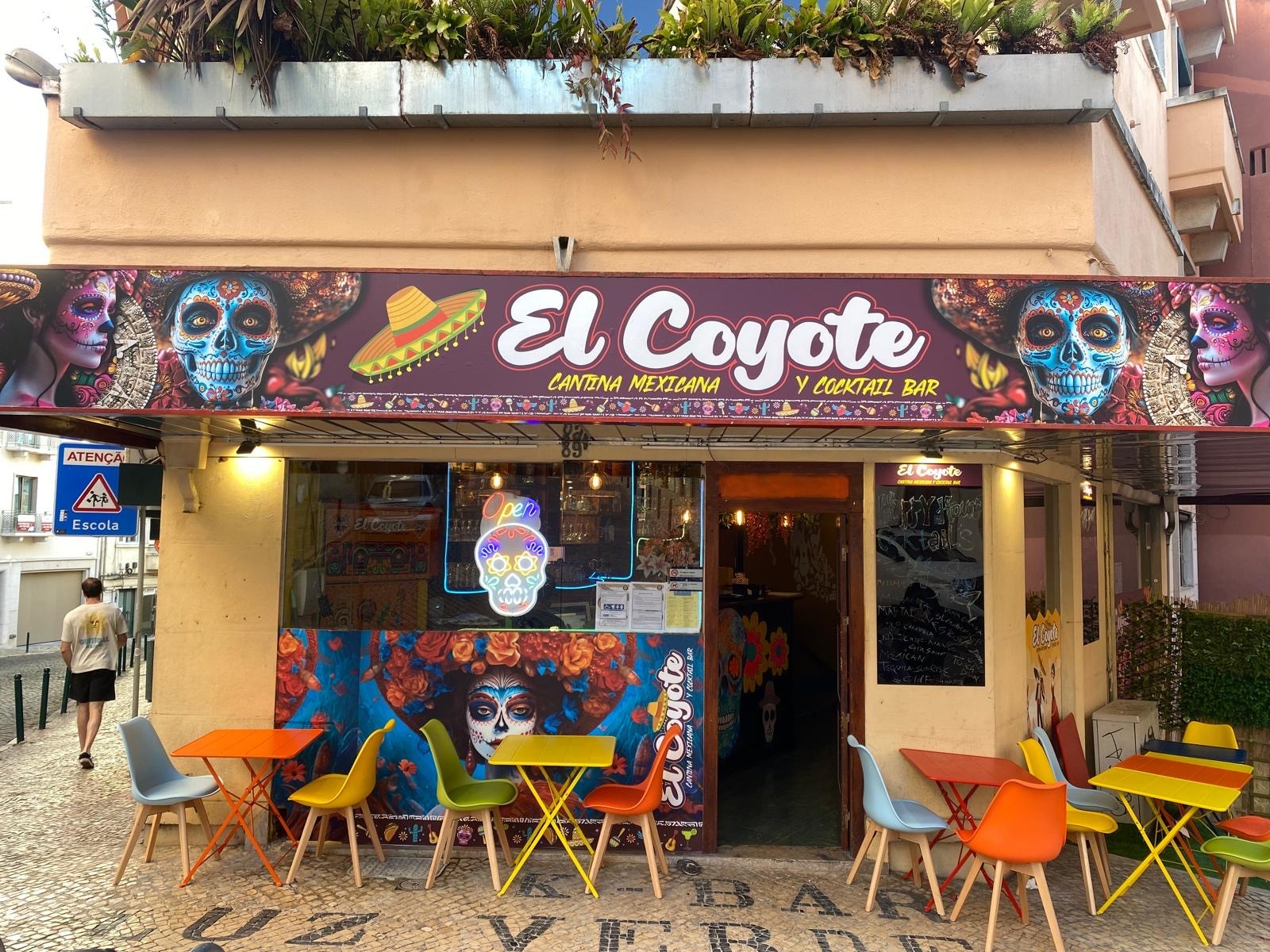 El Coyote - Cantina Mexicana Y Cocktail Bar: the place