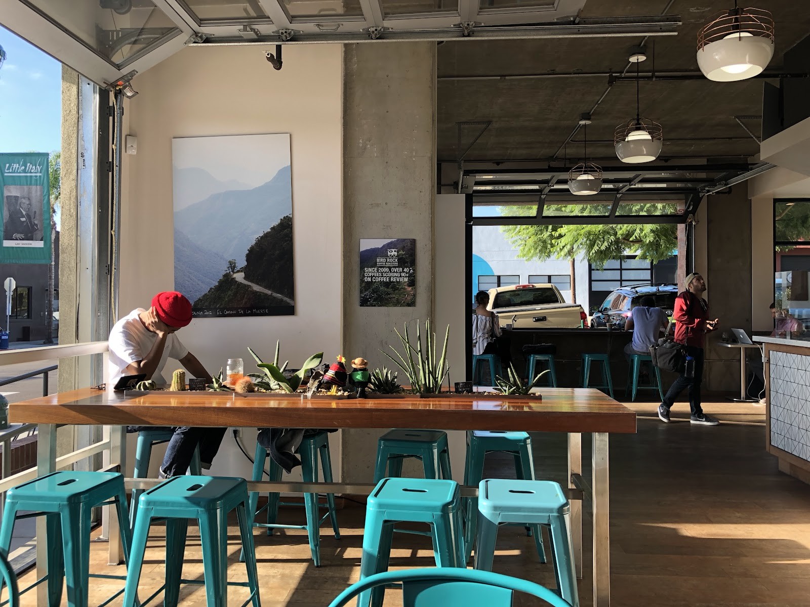 Bird Rock Coffee Roasters: the place