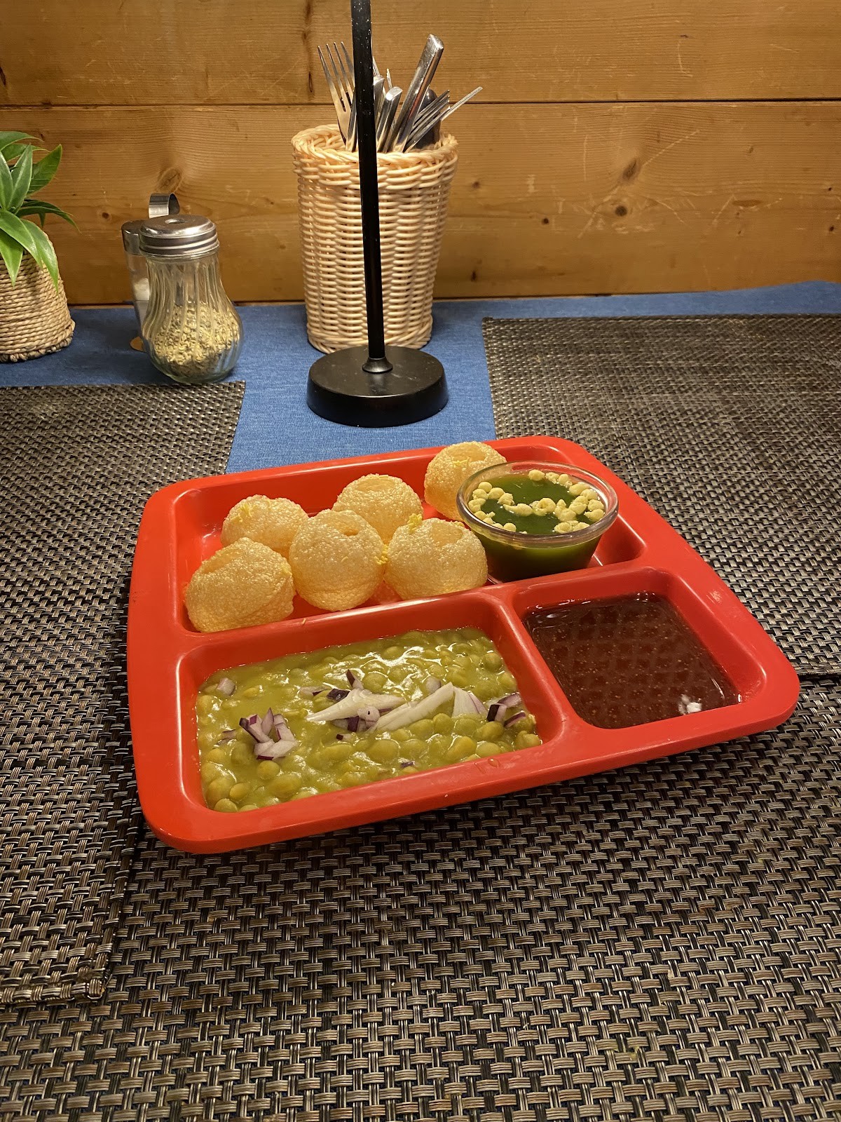 Khaugalli - Mumbai Indian Street Food: food & drinks