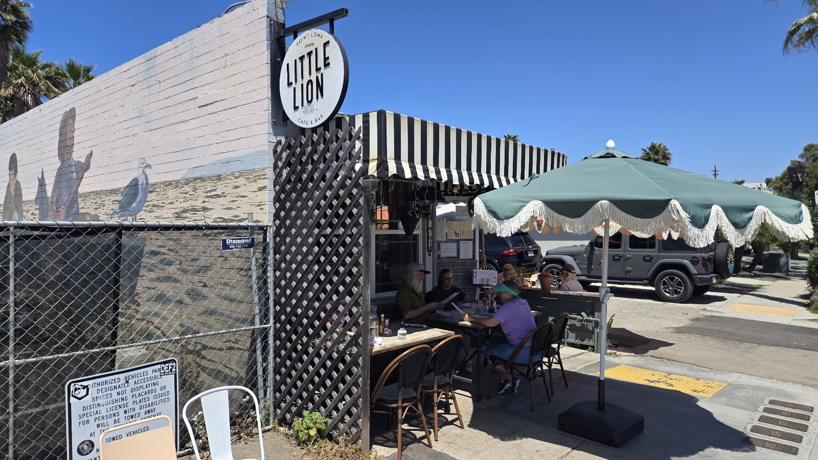 Little Lion Cafe: the place