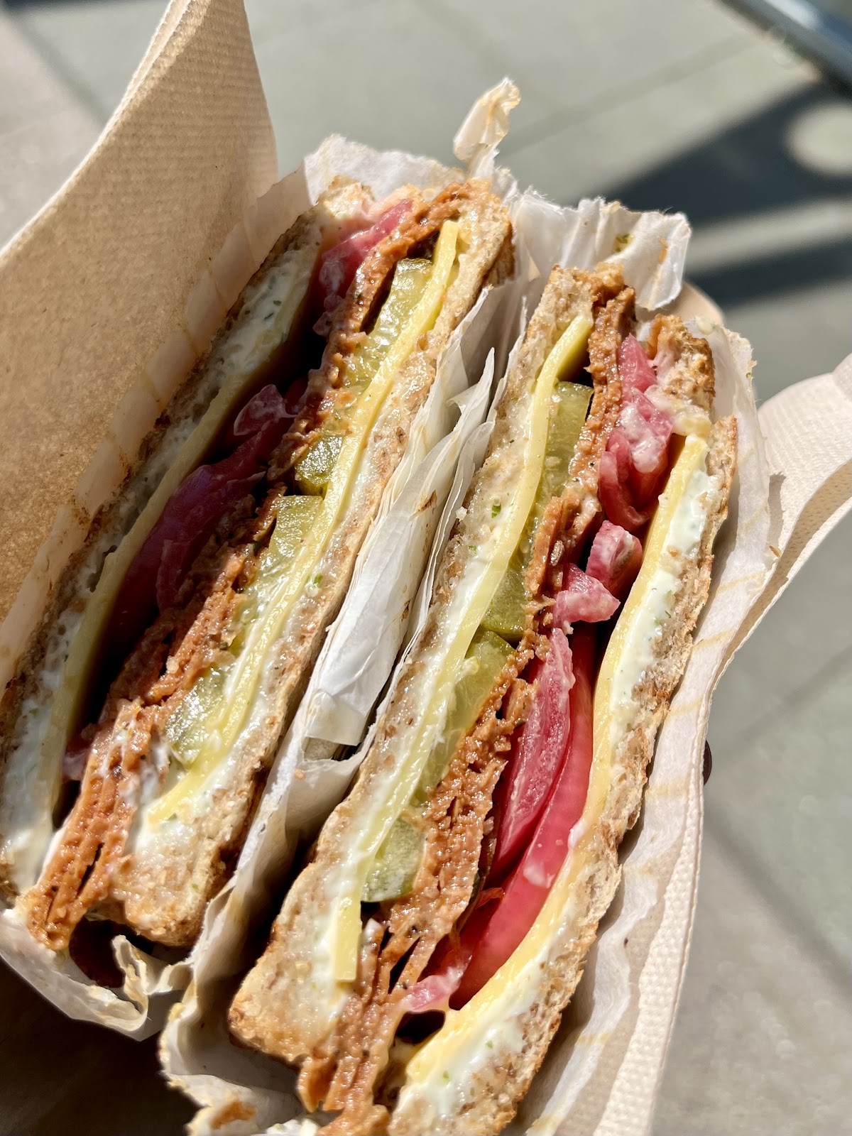 Die Vegane Fleischerei: food & drinks