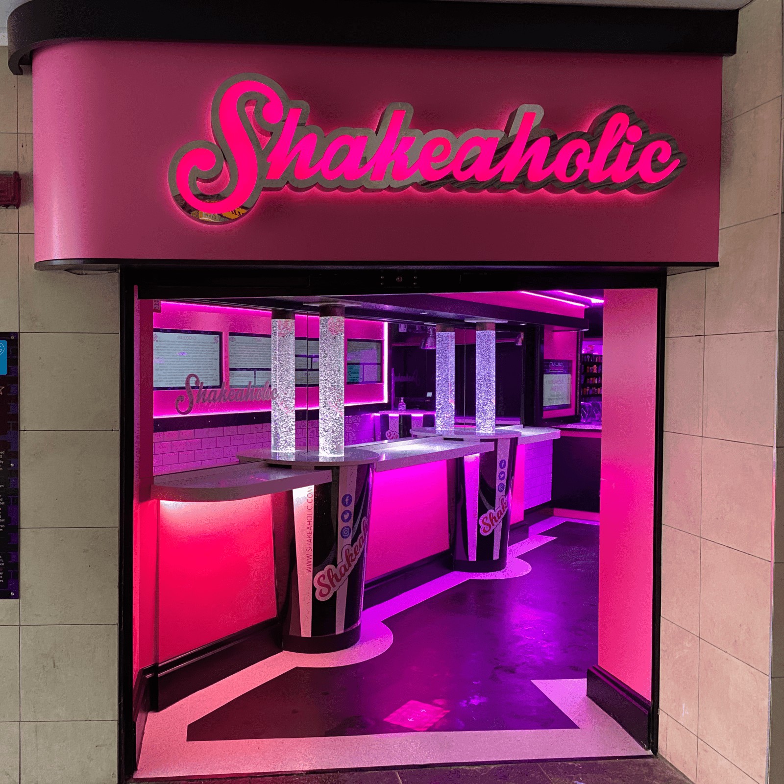 Shakeaholic: the place