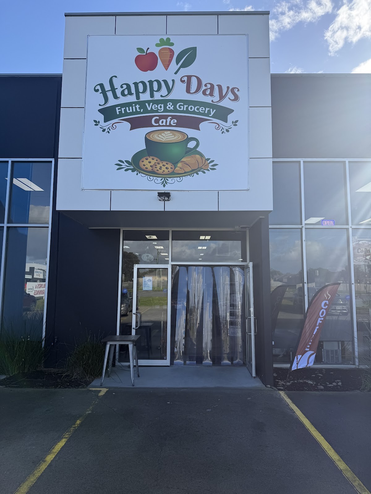 Happy Days Cafe, Fruit, Veg and Groceries: the place