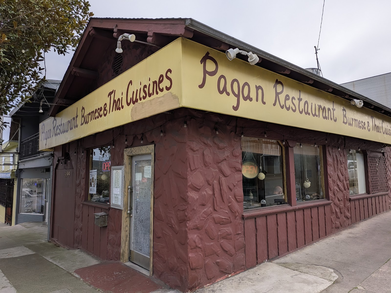 Pagan Restaurant: the place