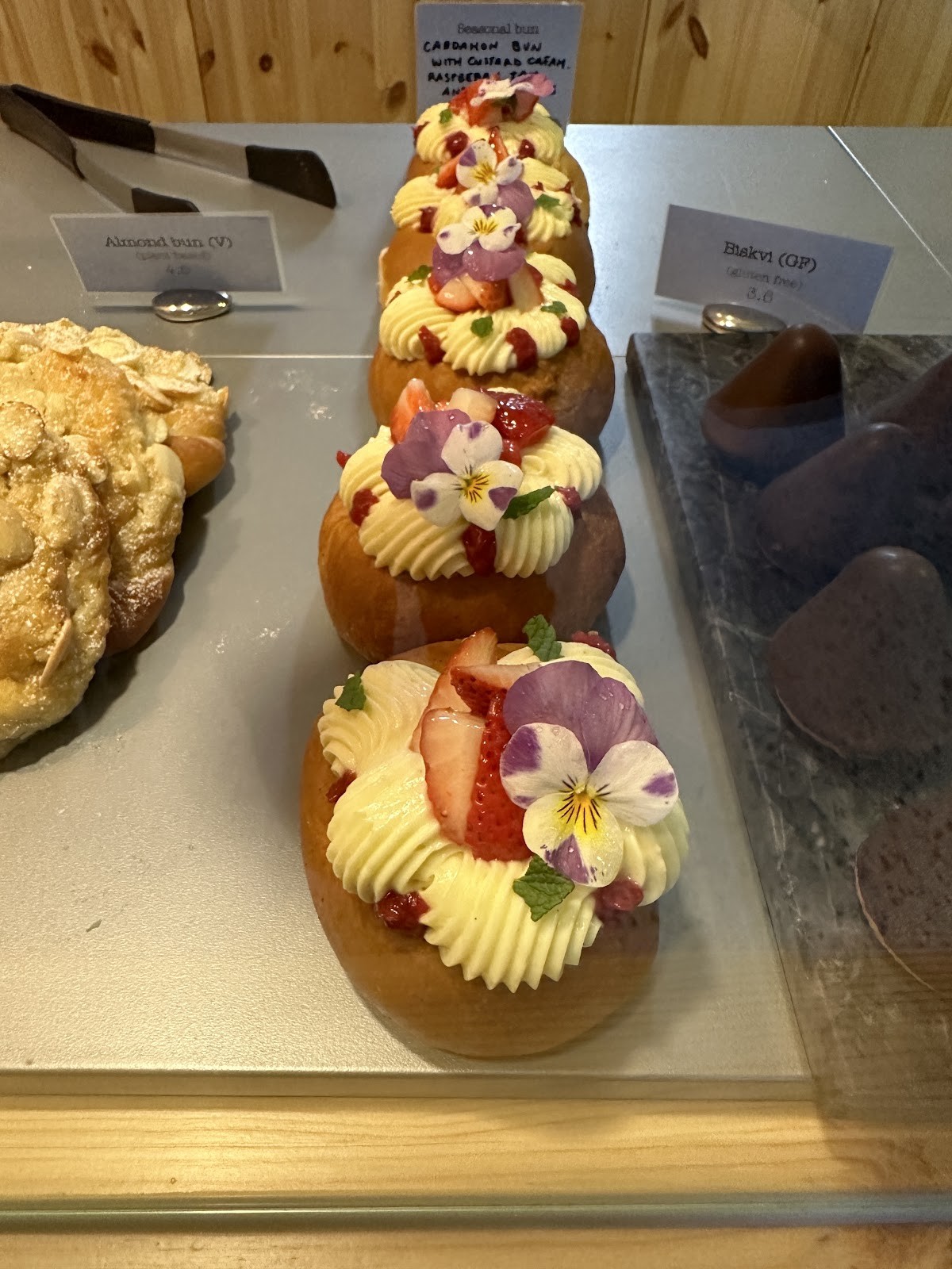 Scandinavian Embassy Bakery & Shop: food & drinks