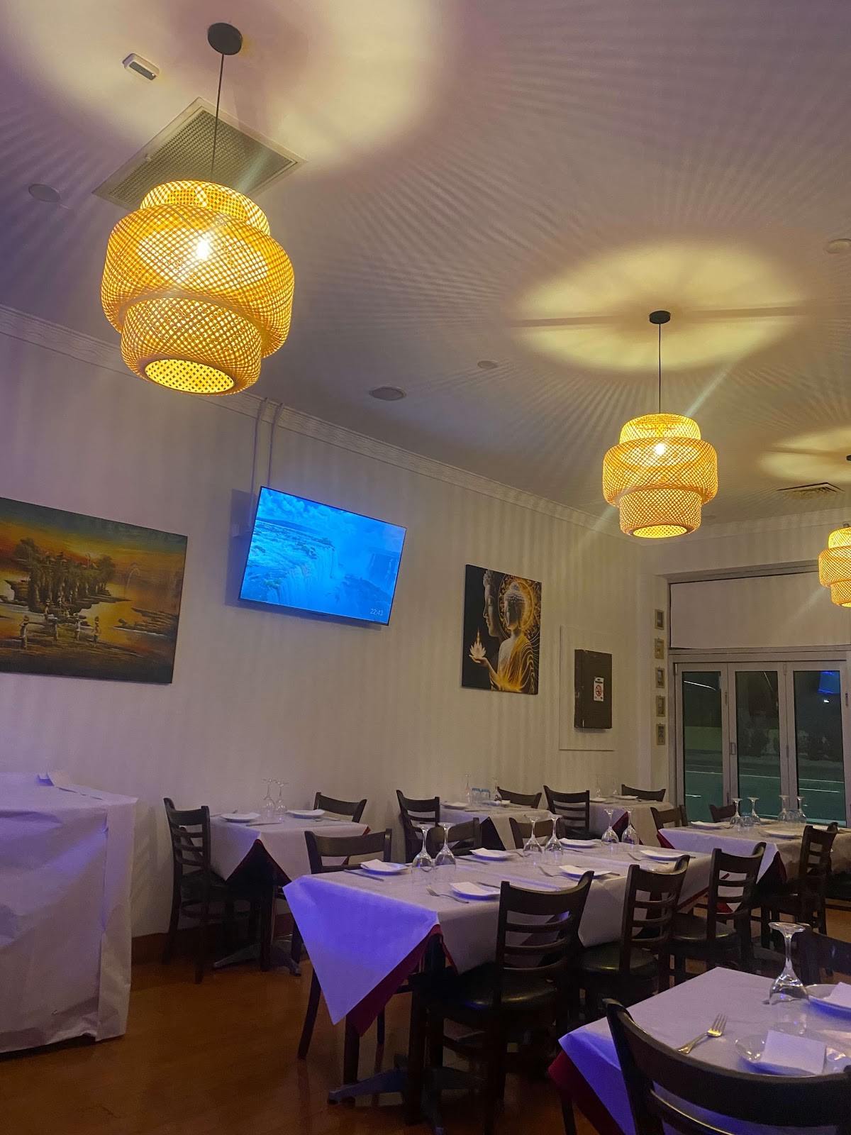 The Indian Hut -Indian and Nepalese Restaurant: the place