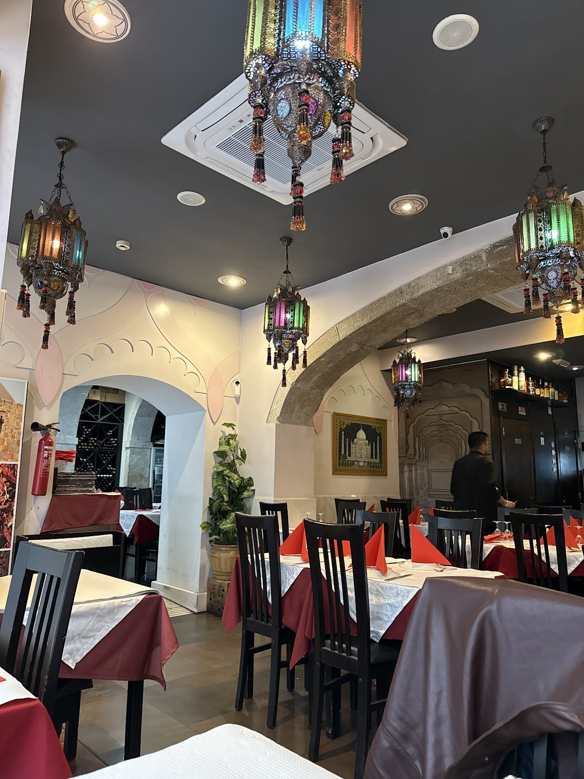 Gandhi Palace: the place
