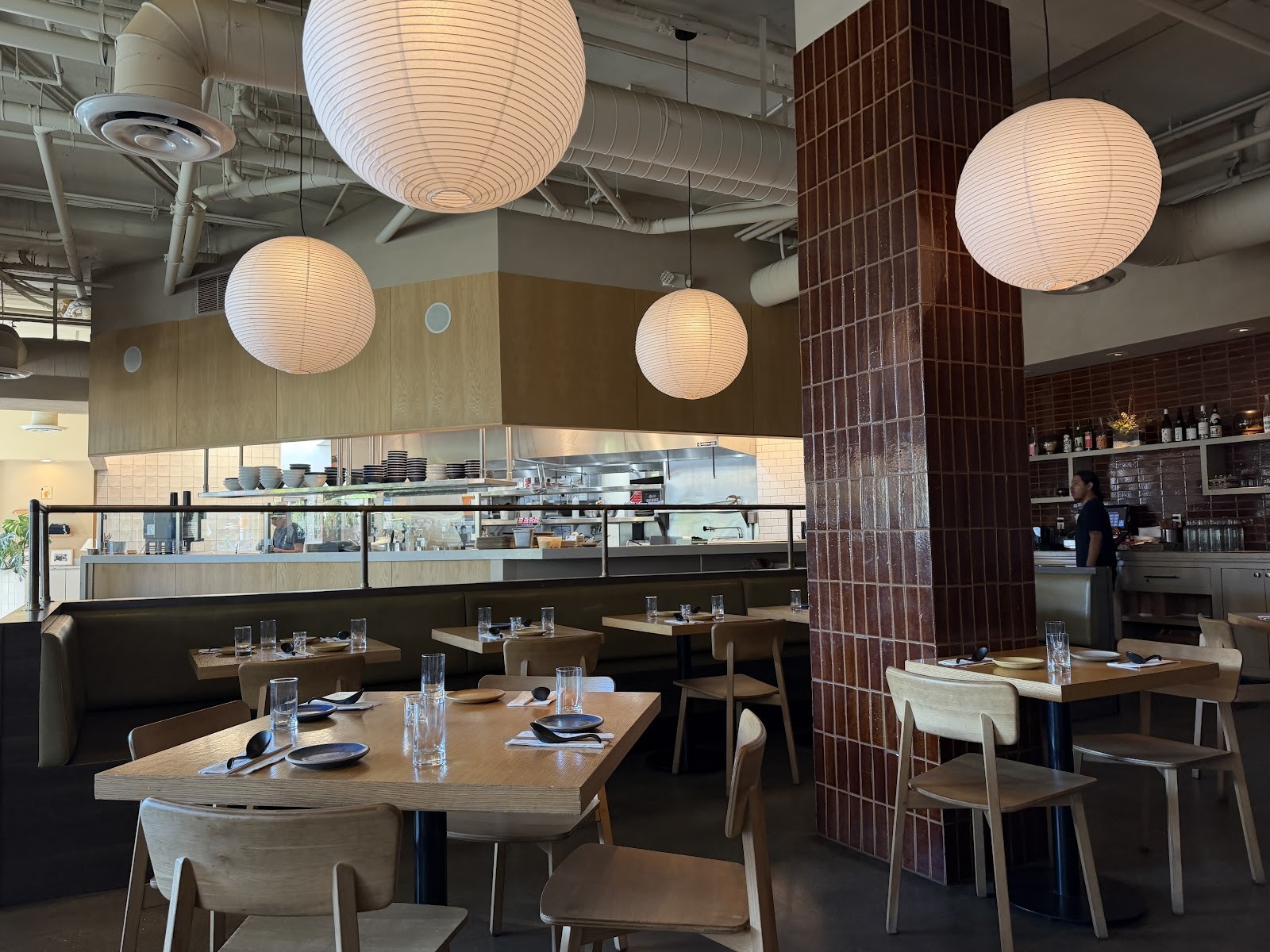 TONCHIN LA: the place