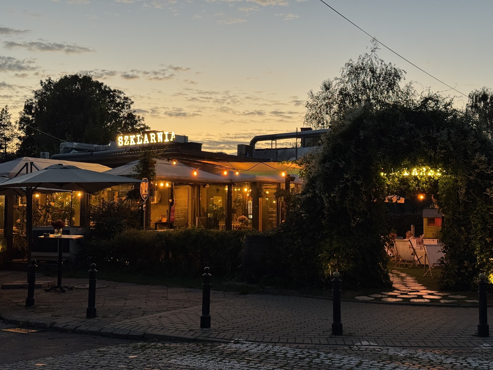 Restauracja Szklarnia: the place