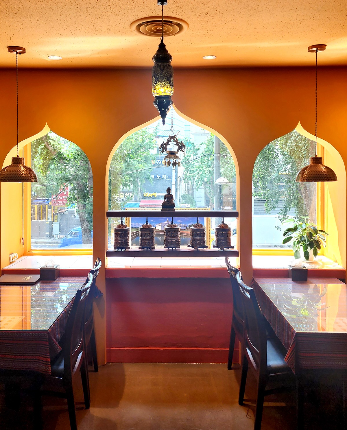Lumbini Restaurant: the place