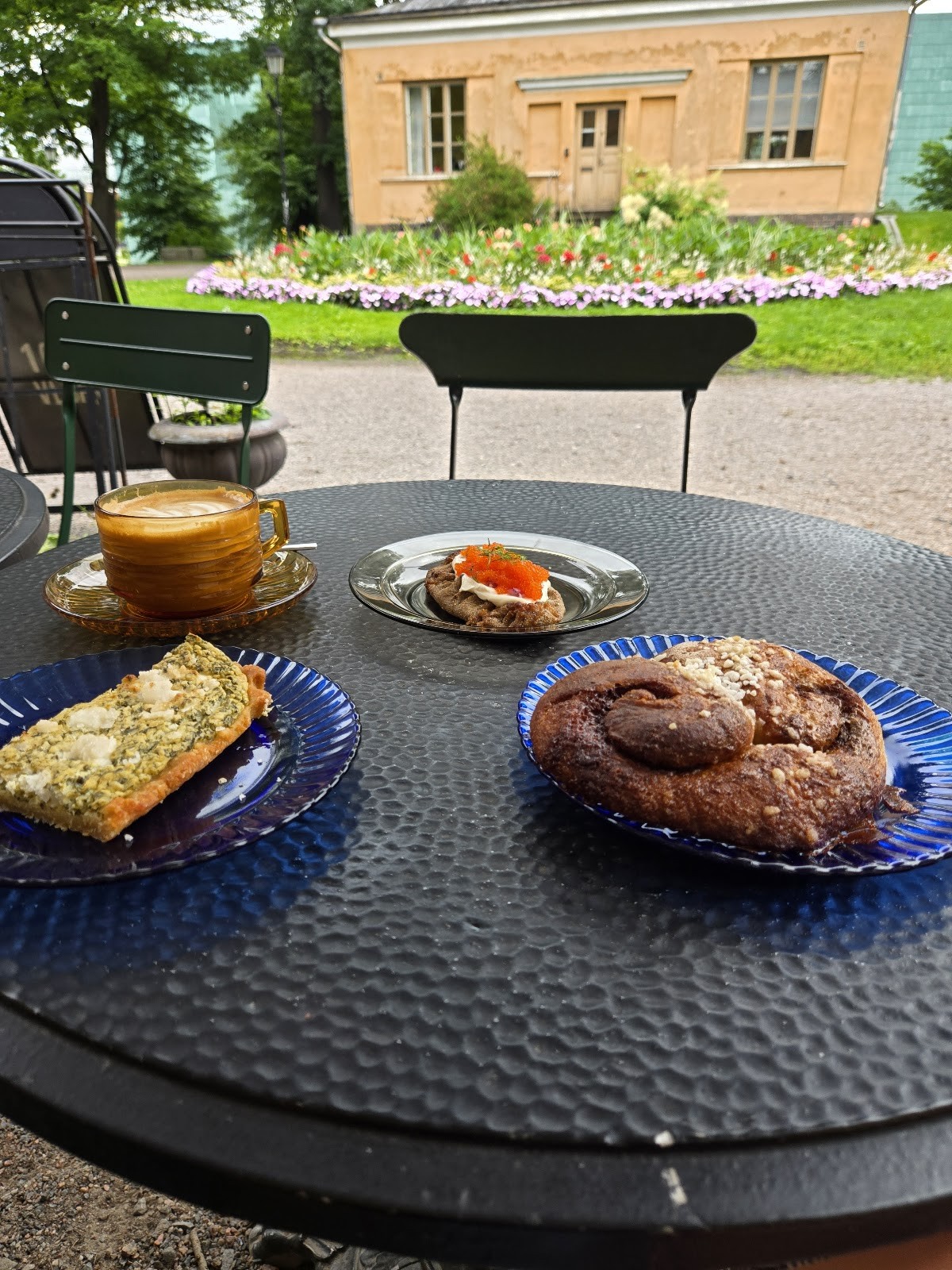Kahvila Rakastan: food & drinks