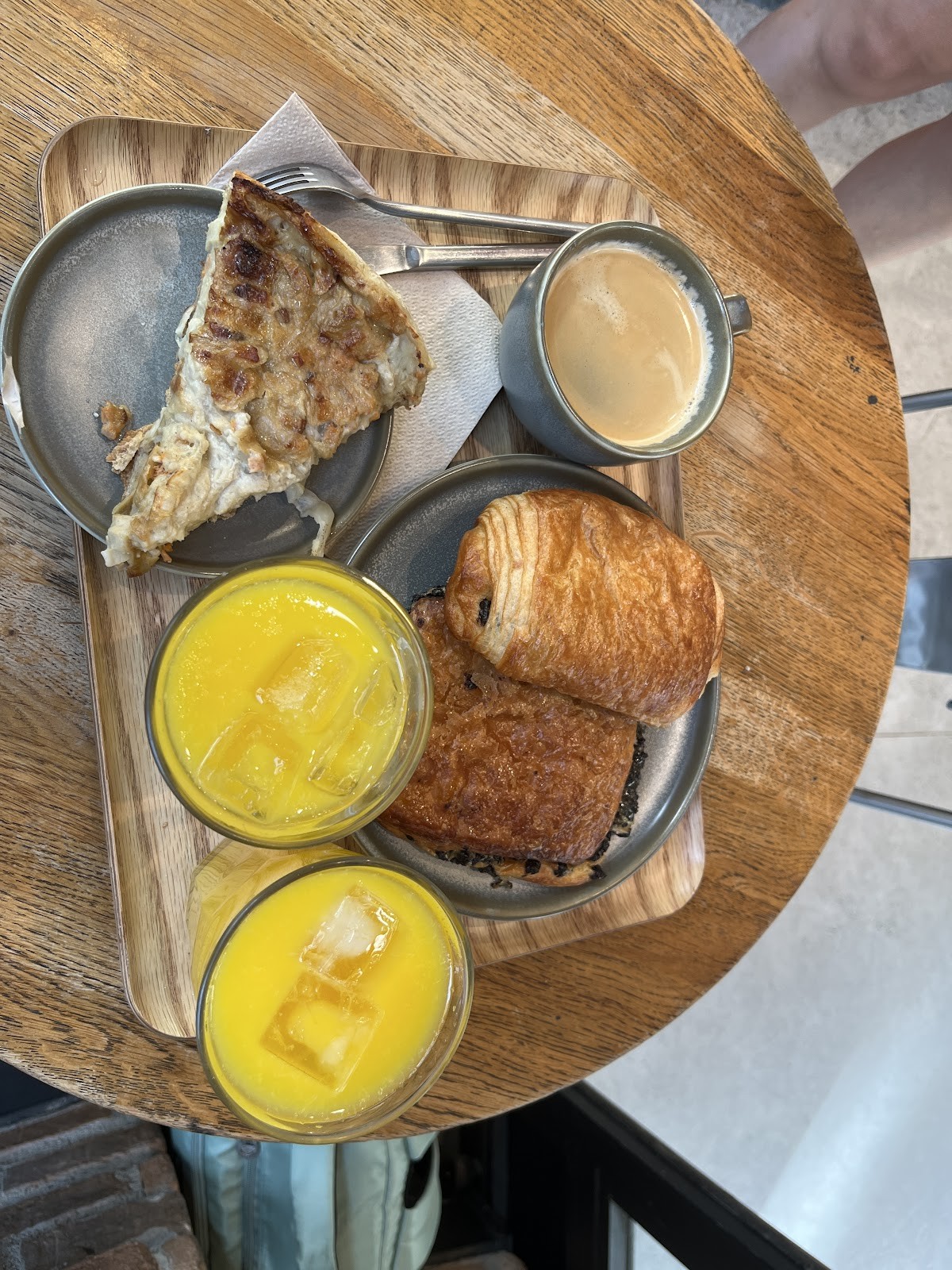 Land&Monkeys Pernety: food & drinks