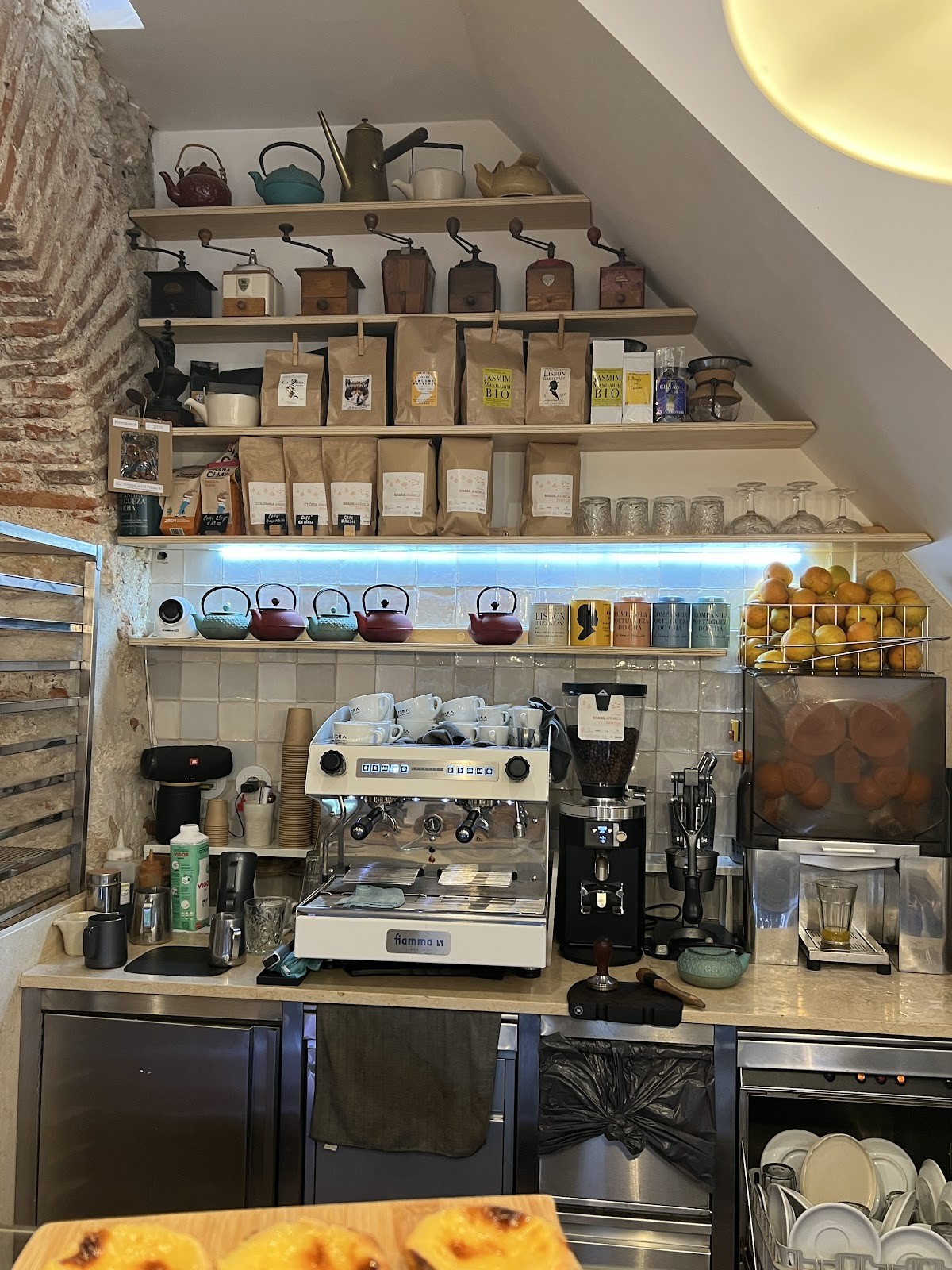 Fora Artisan Pastry: the place