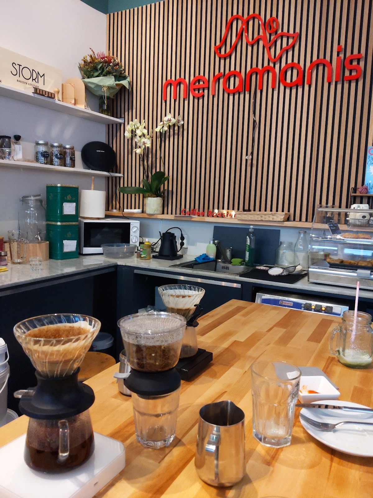 Meramanis Coffee Roaster: the place