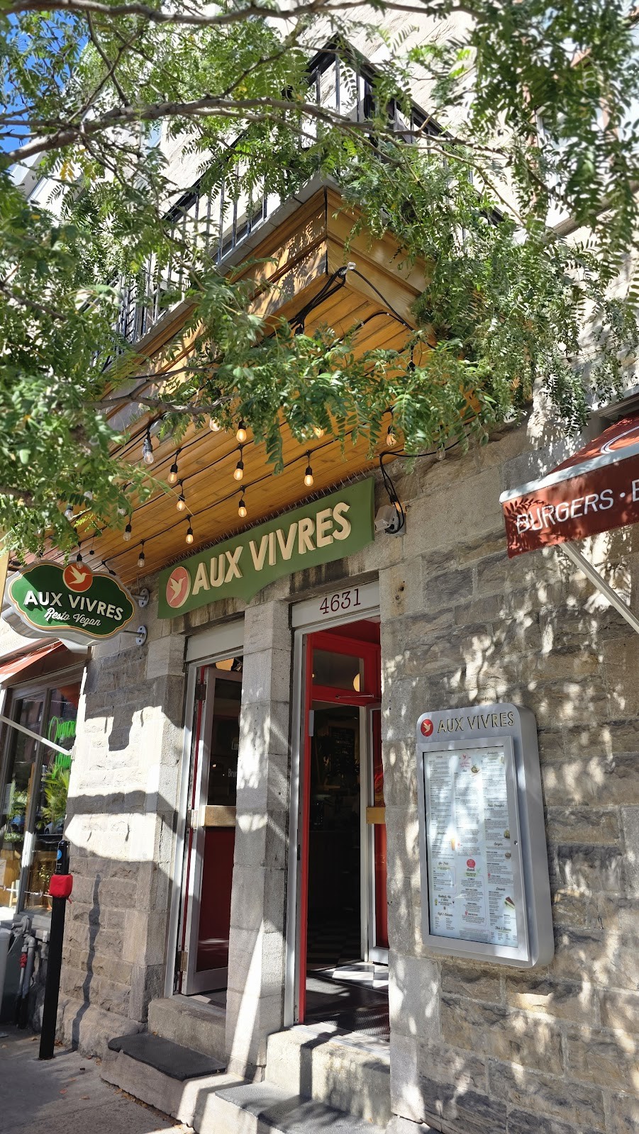 Aux Vivres Plateau: the place