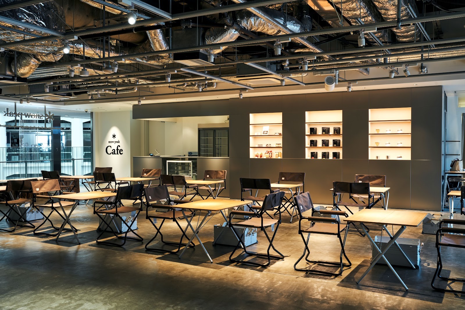 Snow Peak Cafe LAND STATION TOKYO: the place