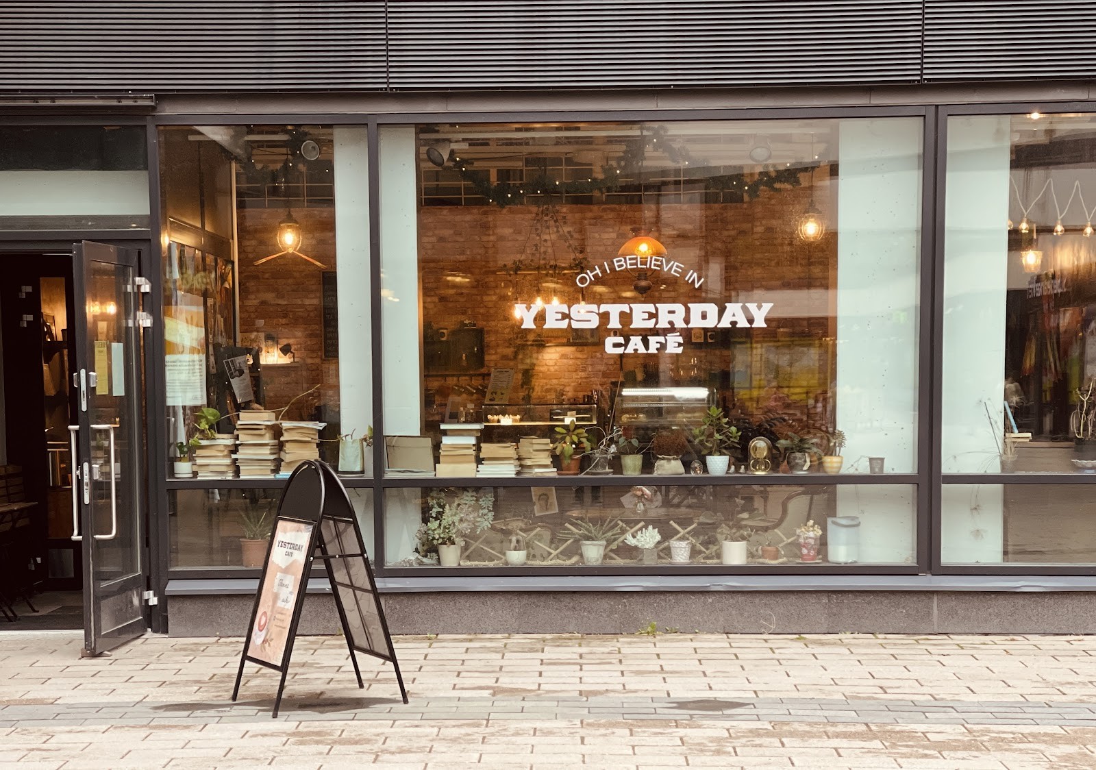 Yesterday Cafe: the place