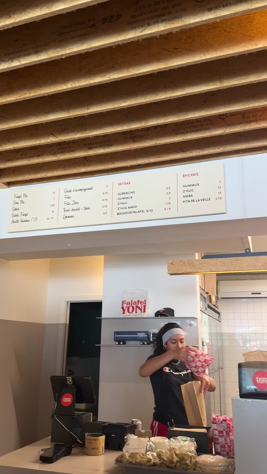 Falafel Yoni: the place