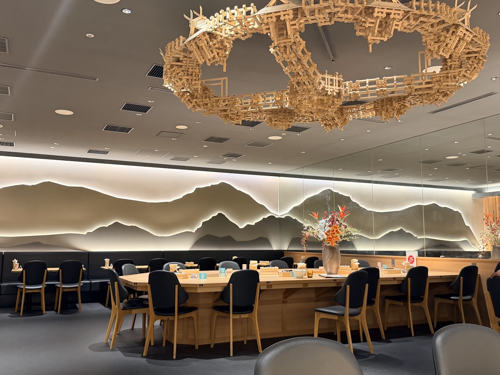 HALAL/VEGAN Honolu Premier Air Haneda: the place